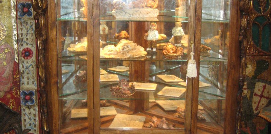 Mueble rinconero barroco